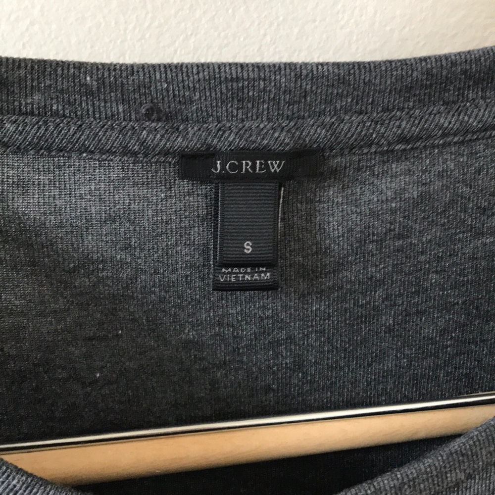 [J.Crew] Ruffle Sleeveless Top - Picture 2 of 3